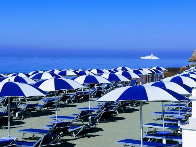 Il Pirata Innamorato Lido di Ostia Exterior photo